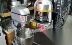 武汉三麦金城面包店设备回收及厨房工厂食品厂转让信息